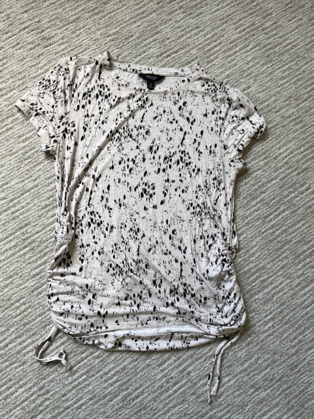 Simply Vera Vera Wang White Short-Sleeve Tee with Black Splatter